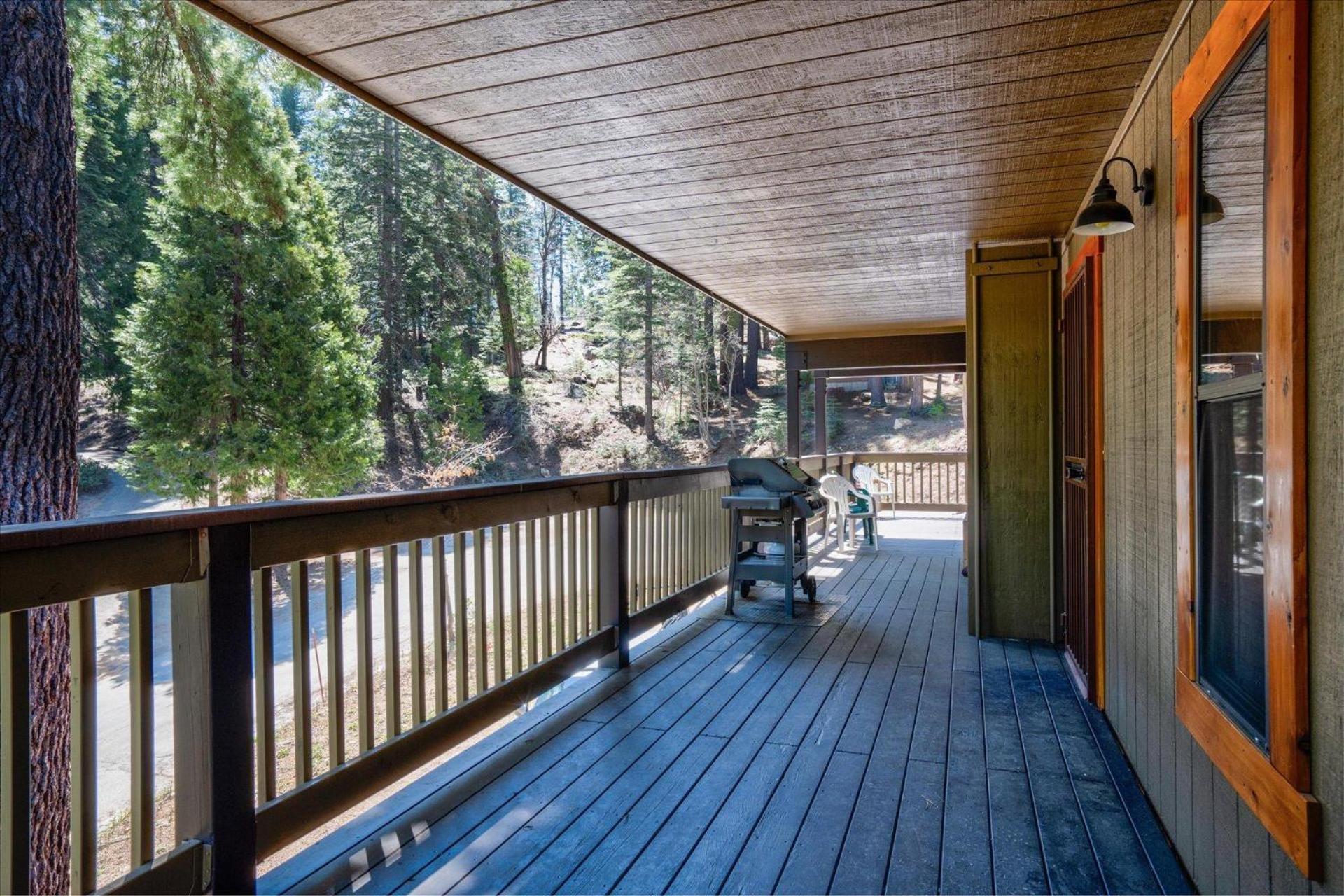 Quail Crossing Lodge Yosemite West Exterior photo